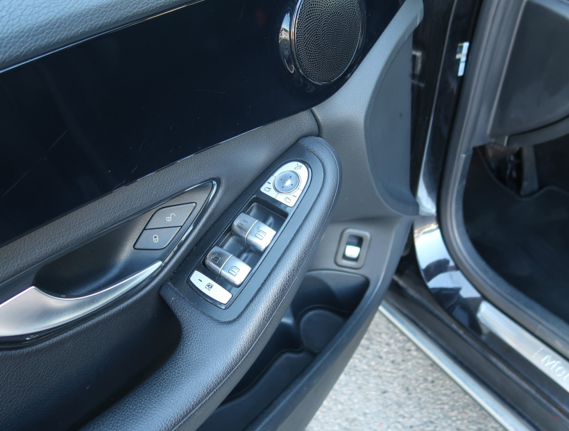 Mercedes-Benz C, 2019