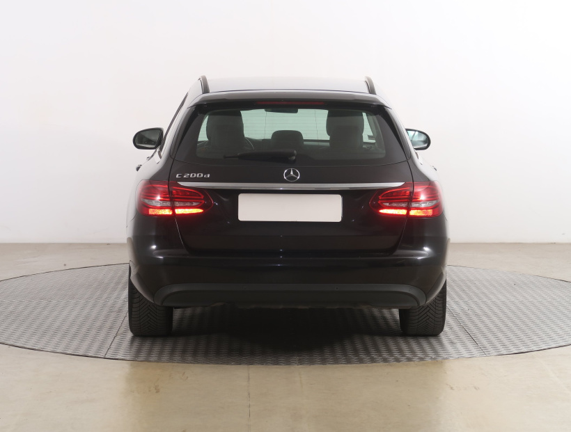 Mercedes-Benz C, 2019