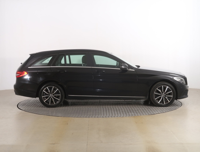 Mercedes-Benz C, 2019