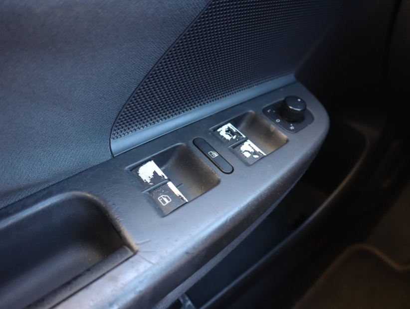 Volkswagen Golf, 2005