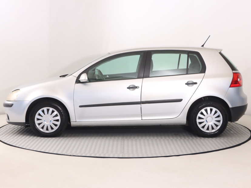 Volkswagen Golf, 2005