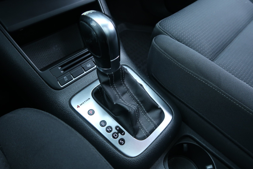 Volkswagen Tiguan, 2010
