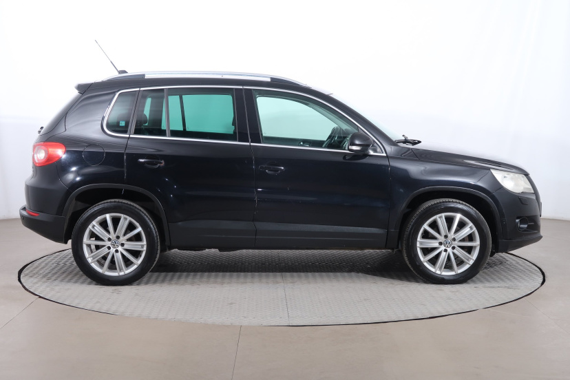 Volkswagen Tiguan, 2010