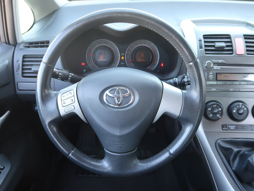 Toyota Auris, 2007