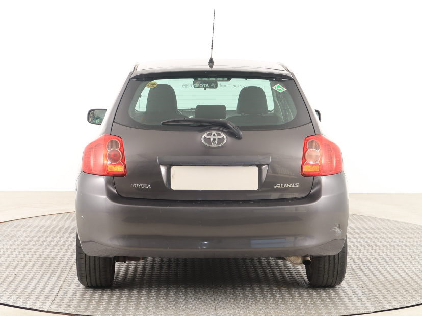 Toyota Auris, 2007