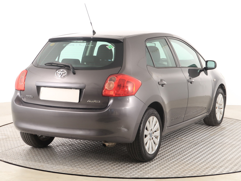 Toyota Auris, 2007