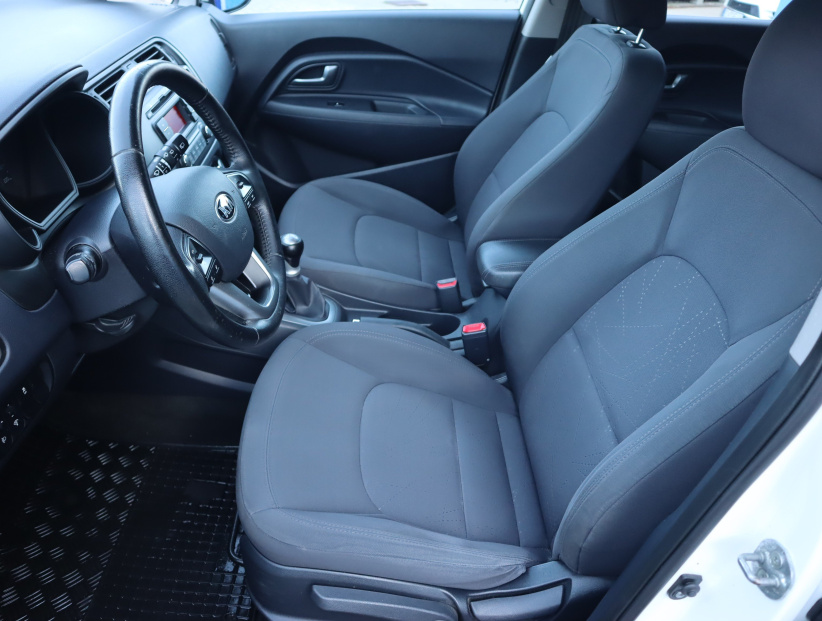 Kia Rio, 2013