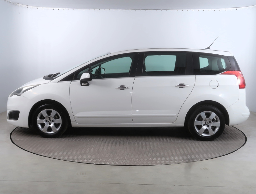 Peugeot 5008, 2013
