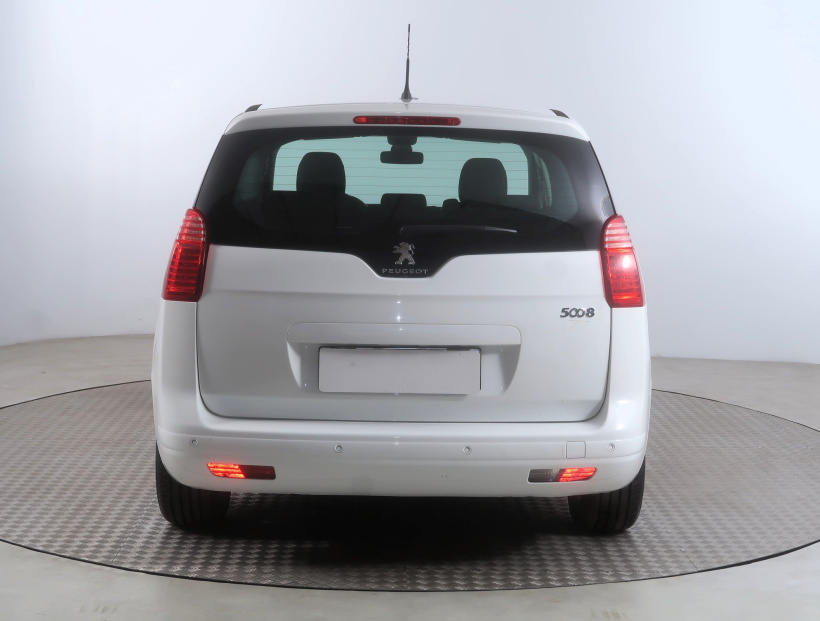 Peugeot 5008, 2013