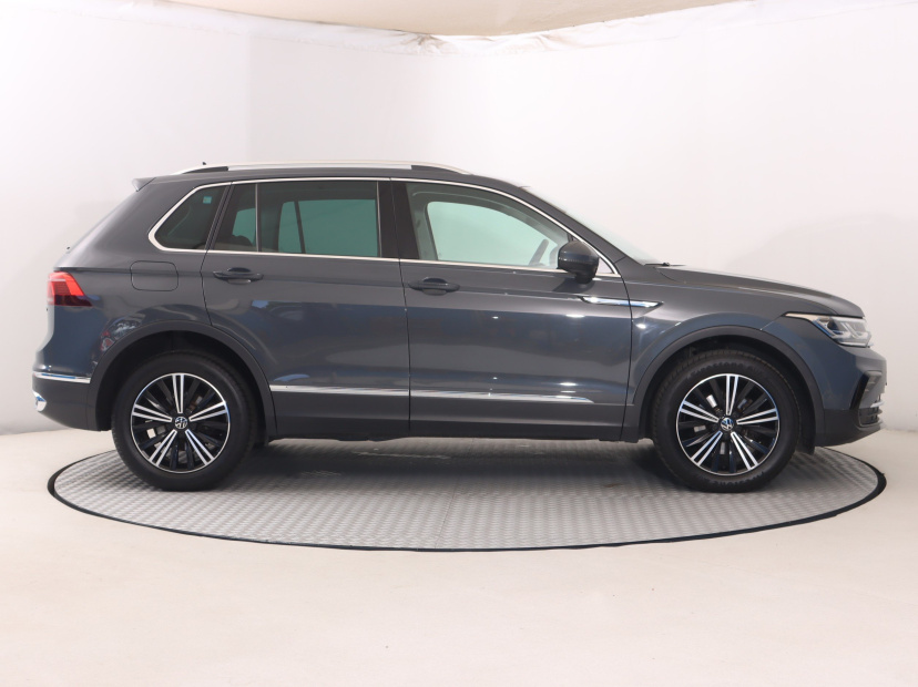 Volkswagen Tiguan, 2023