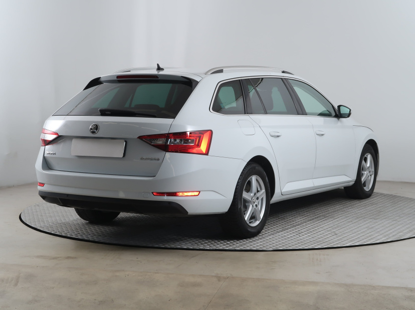 Škoda Superb, 2019