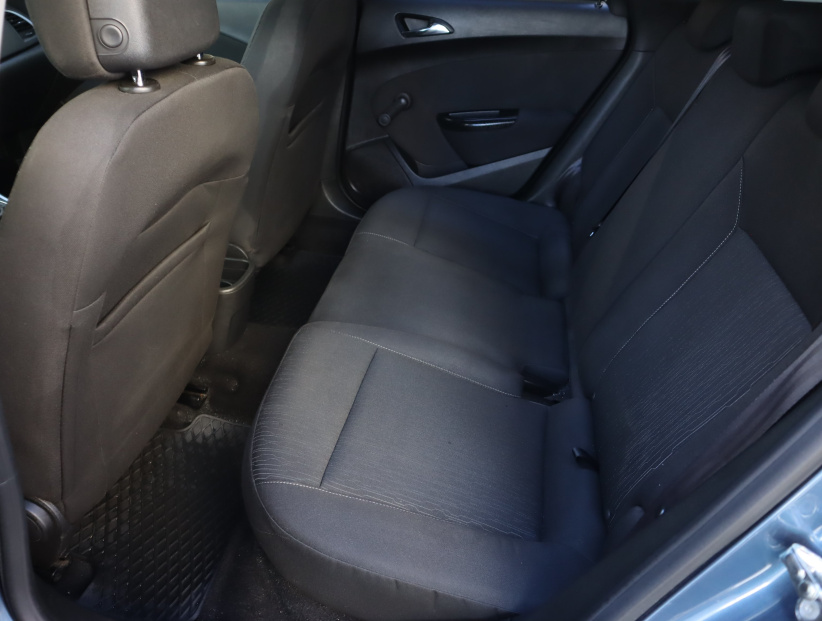 Opel Astra, 2015