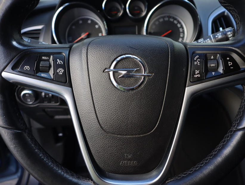 Opel Astra, 2015