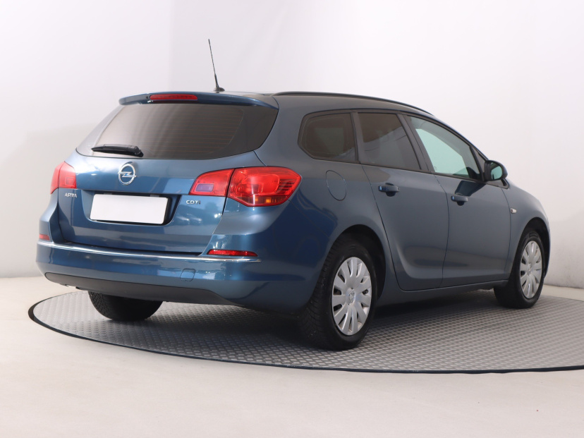 Opel Astra, 2015