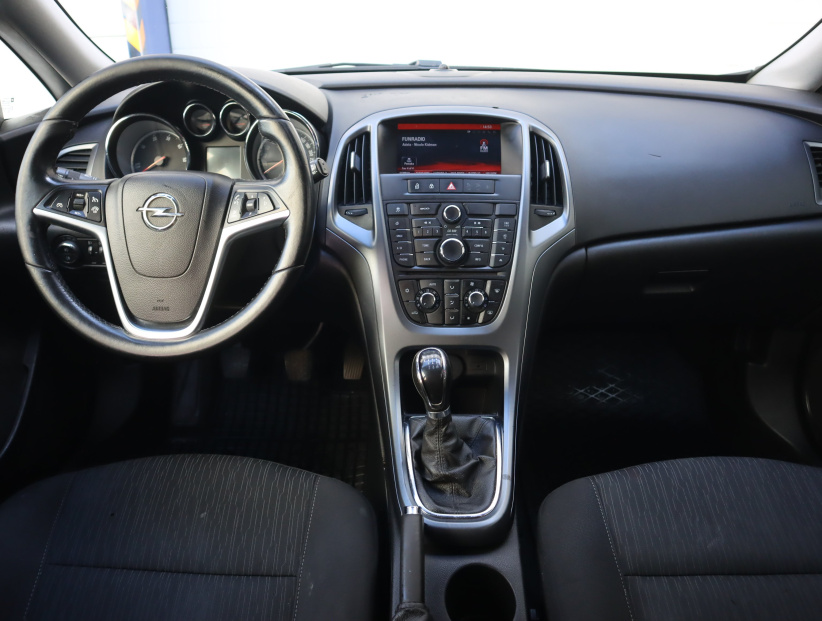 Opel Astra, 2015