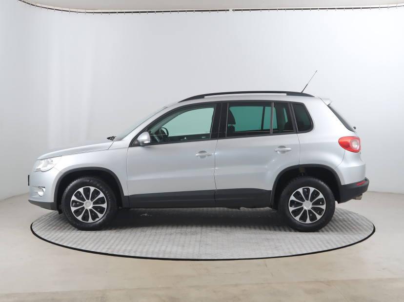 Volkswagen Tiguan, 2011