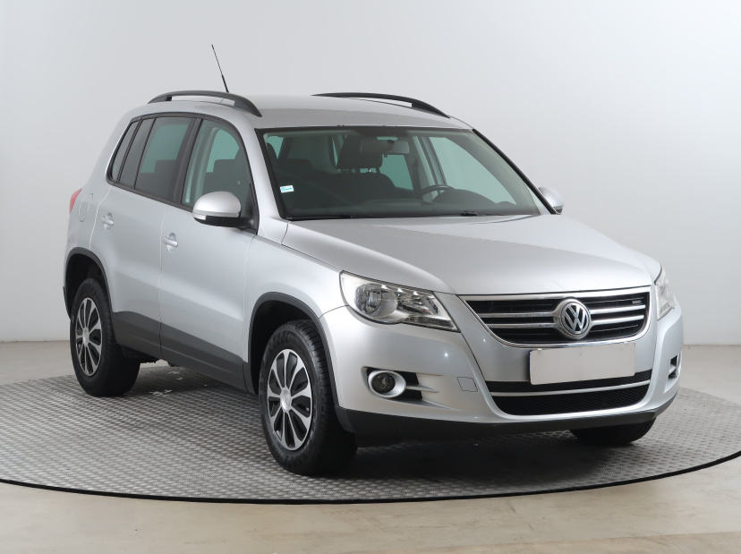 Volkswagen Tiguan, 2011