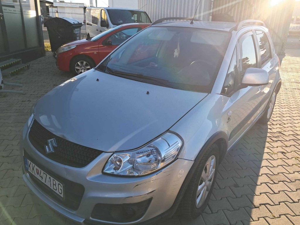 Suzuki SX4, 2010