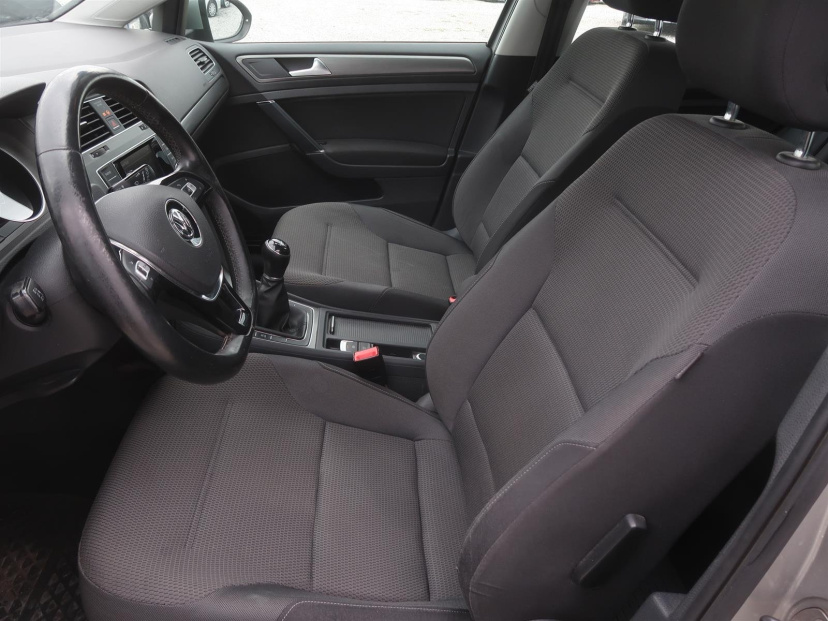 Volkswagen Golf, 2013