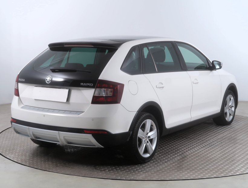 Škoda Rapid Spaceback, 2016