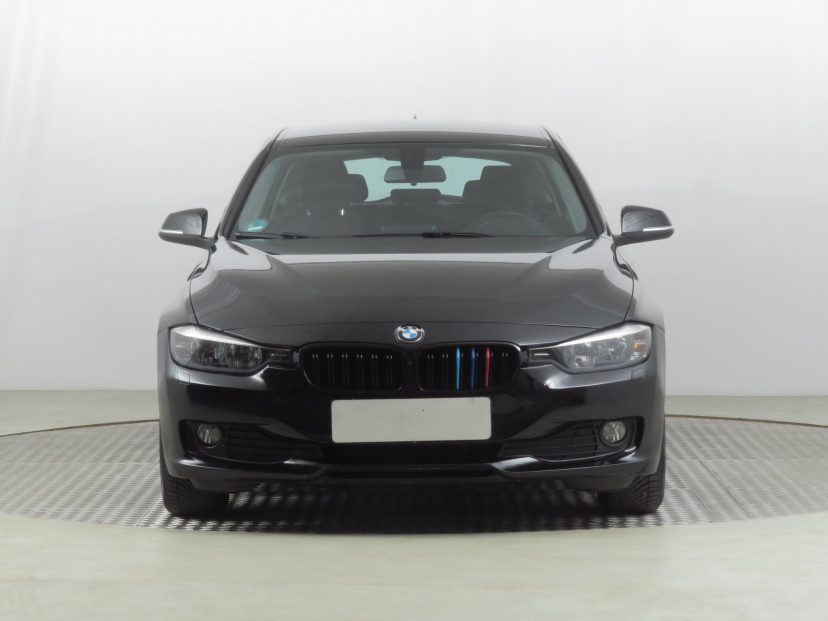 BMW 3, 2015