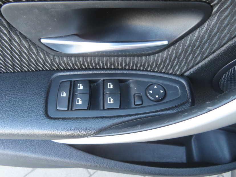BMW 3, 2015