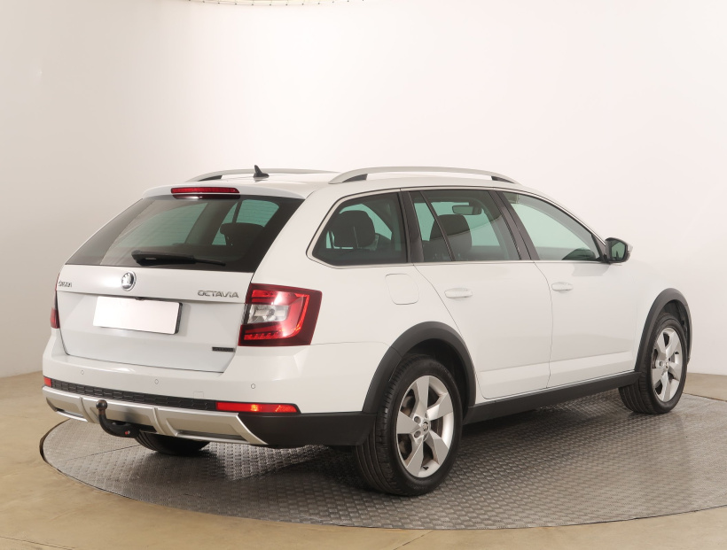 Škoda Octavia Scout, 2019