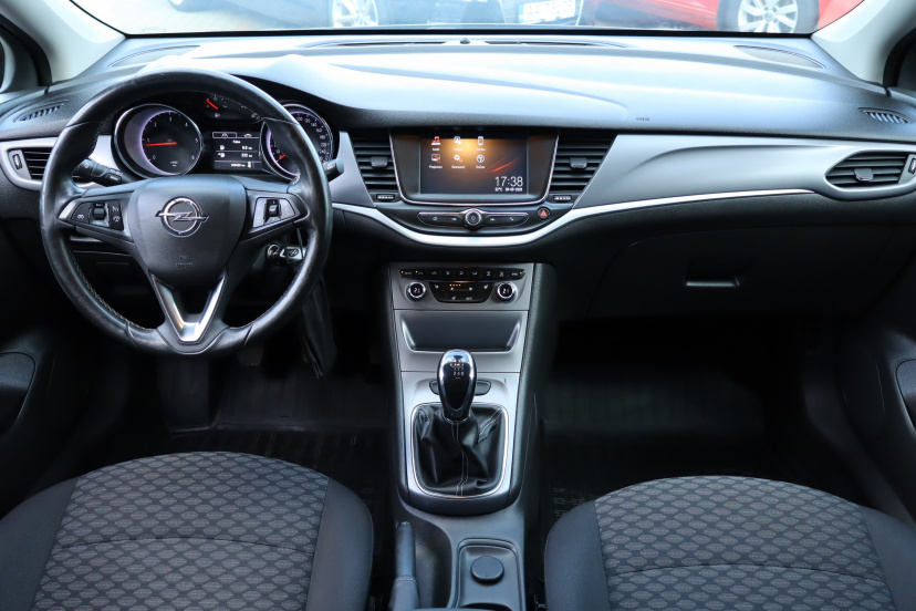 Opel Astra, 2017