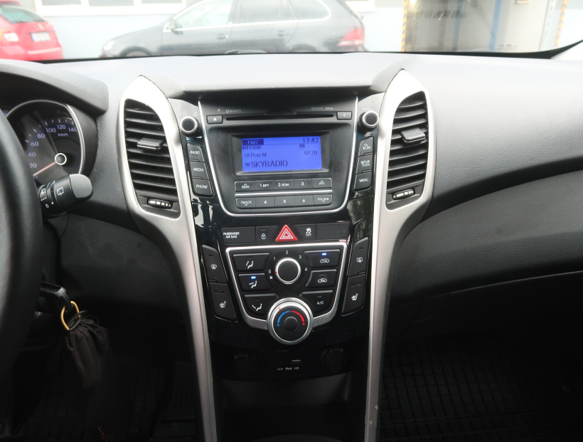 Hyundai i30, 2016