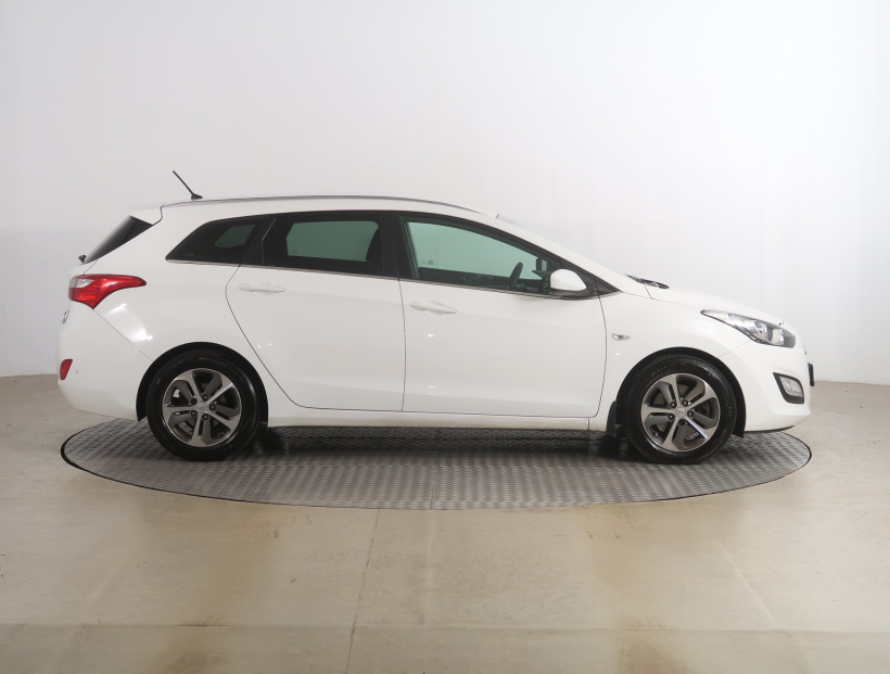 Hyundai i30, 2016