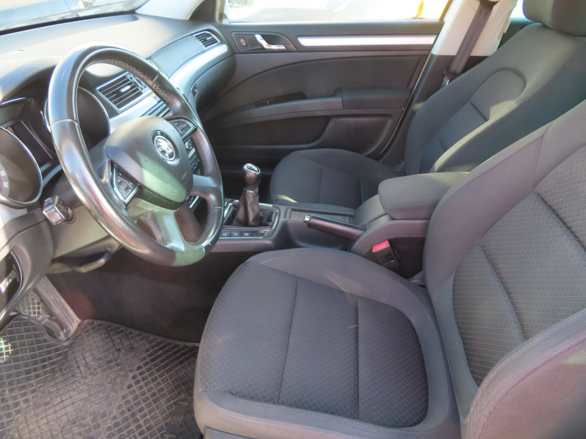 Škoda Superb, 2015