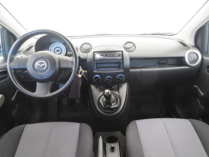 Mazda 2, 2008