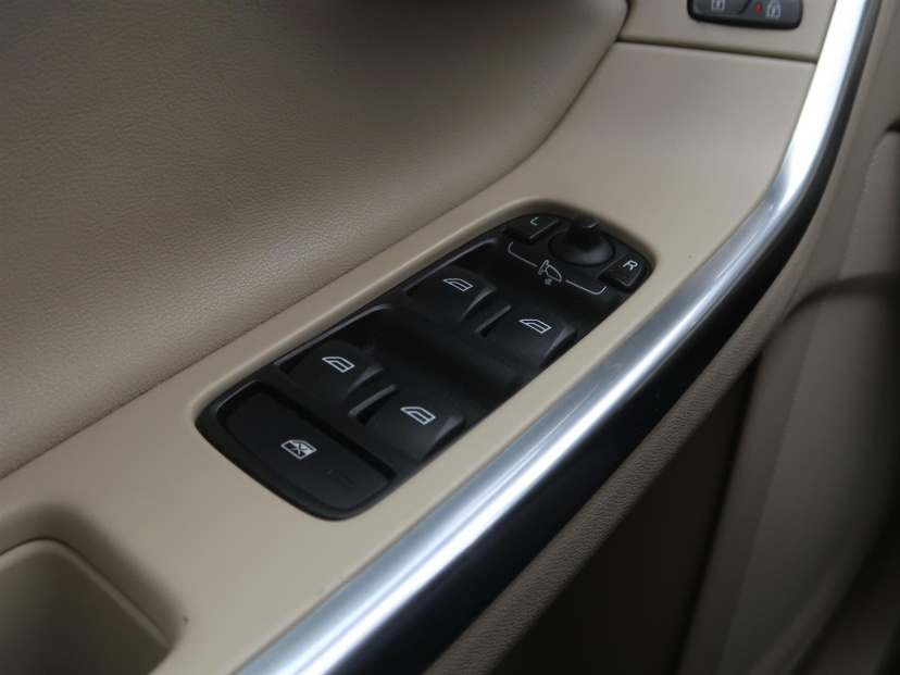 Volvo S60, 2014