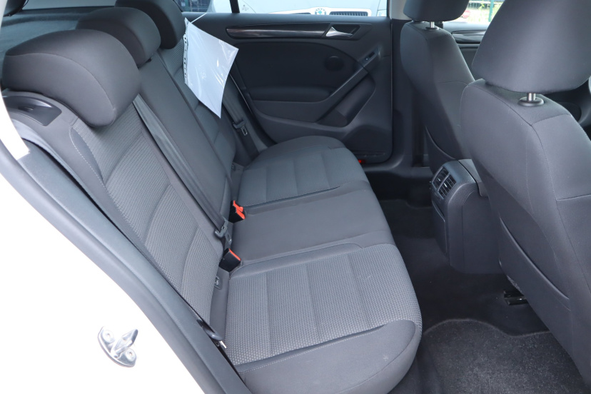 Volkswagen Golf, 2010
