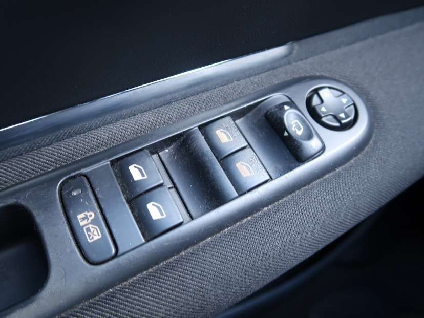 Peugeot 3008, 2010