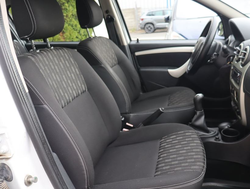 Dacia Sandero, 2012