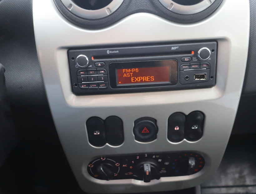 Dacia Sandero, 2012