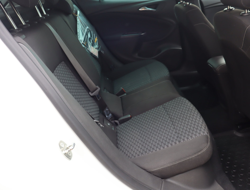 Opel Astra, 2016