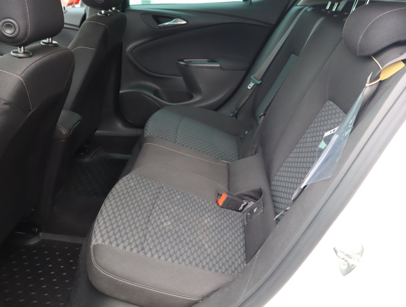 Opel Astra, 2016