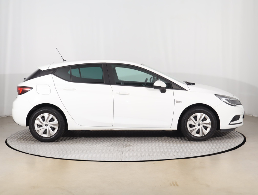 Opel Astra, 2016