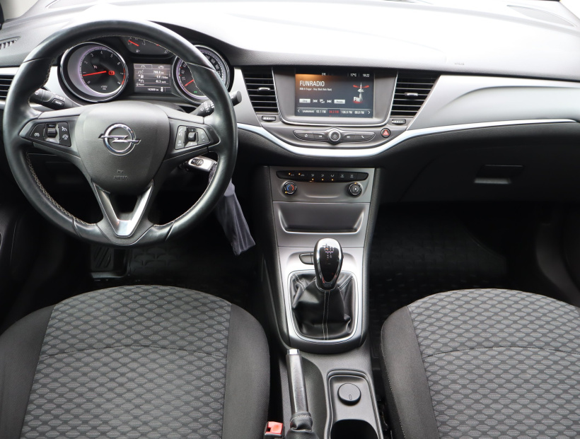 Opel Astra, 2016