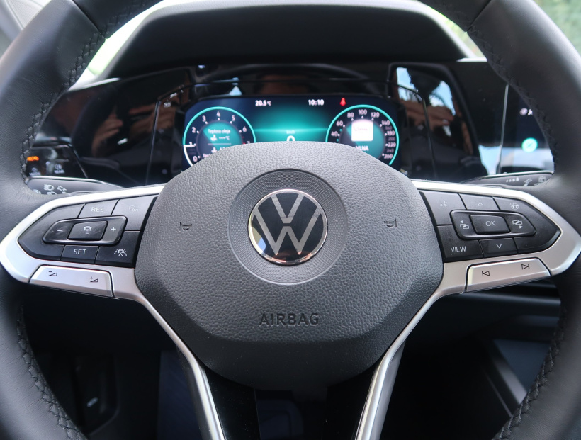 Volkswagen Golf, 2021