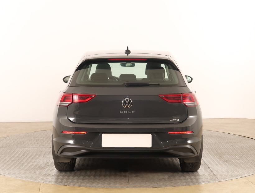 Volkswagen Golf, 2021