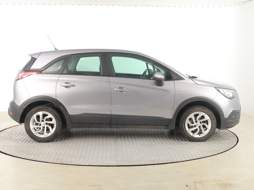 Opel Crossland, 2020