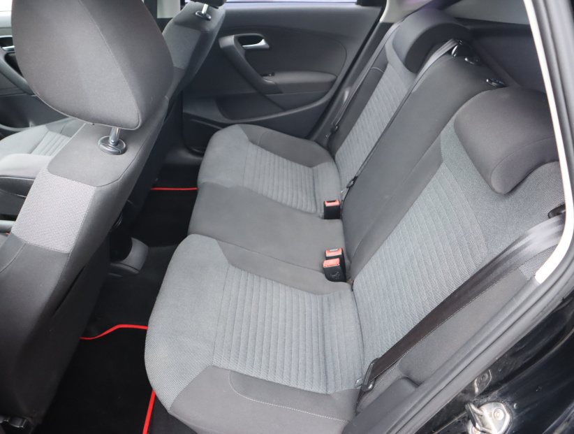 Volkswagen Polo, 2010
