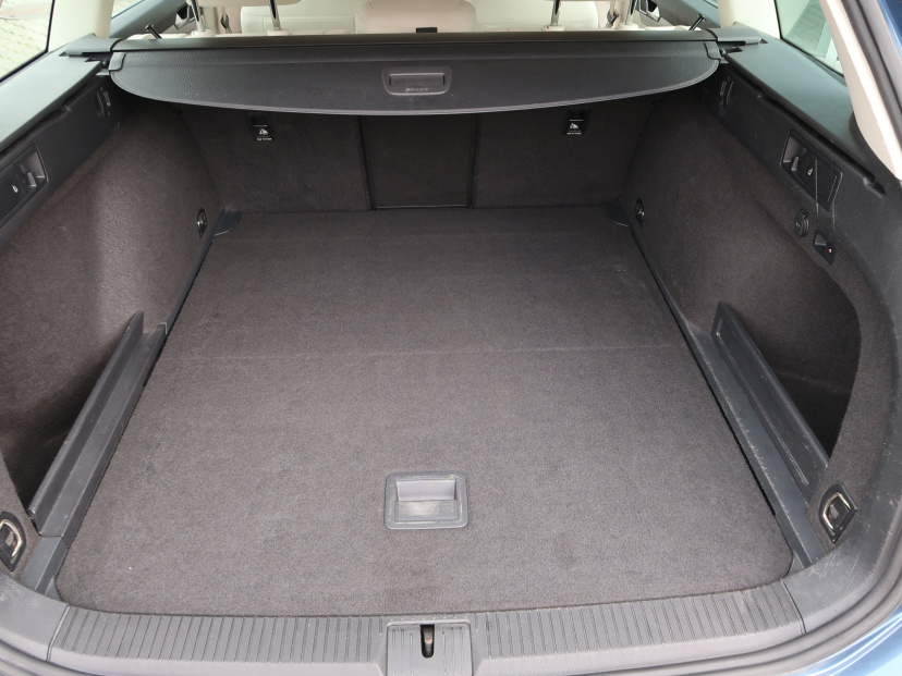 Volkswagen Passat, 2016