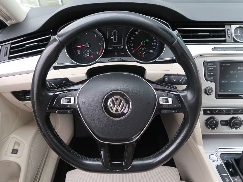 Volkswagen Passat, 2016