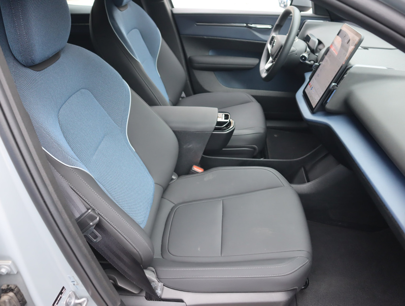 Volvo EX30, 2024