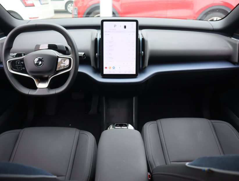 Volvo EX30, 2024