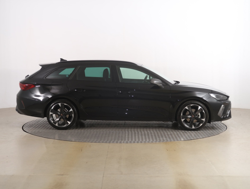 Cupra Leon, 2025